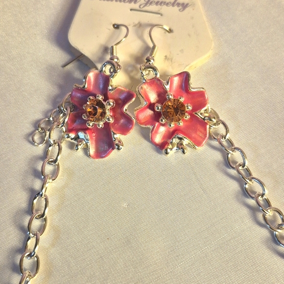 Fashion Jewelry - Picture 3 of 3